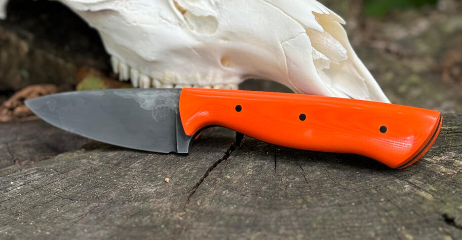 G10